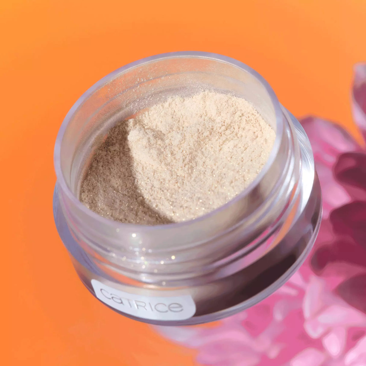 catrice-spring-awakening-glitter-bomb-cushion-c01-gold-952315-2