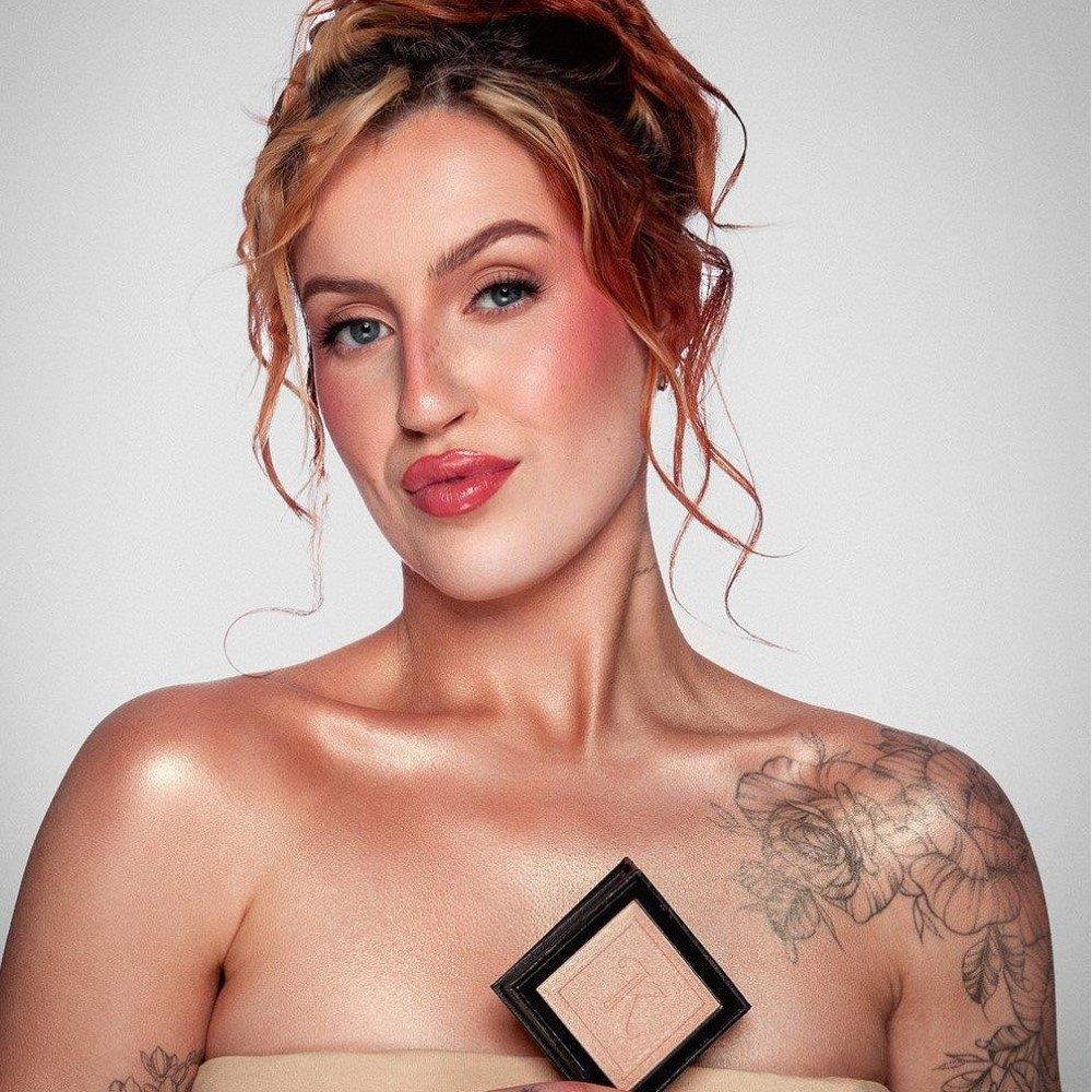 kash-beauty-champagne-powder-silk-2