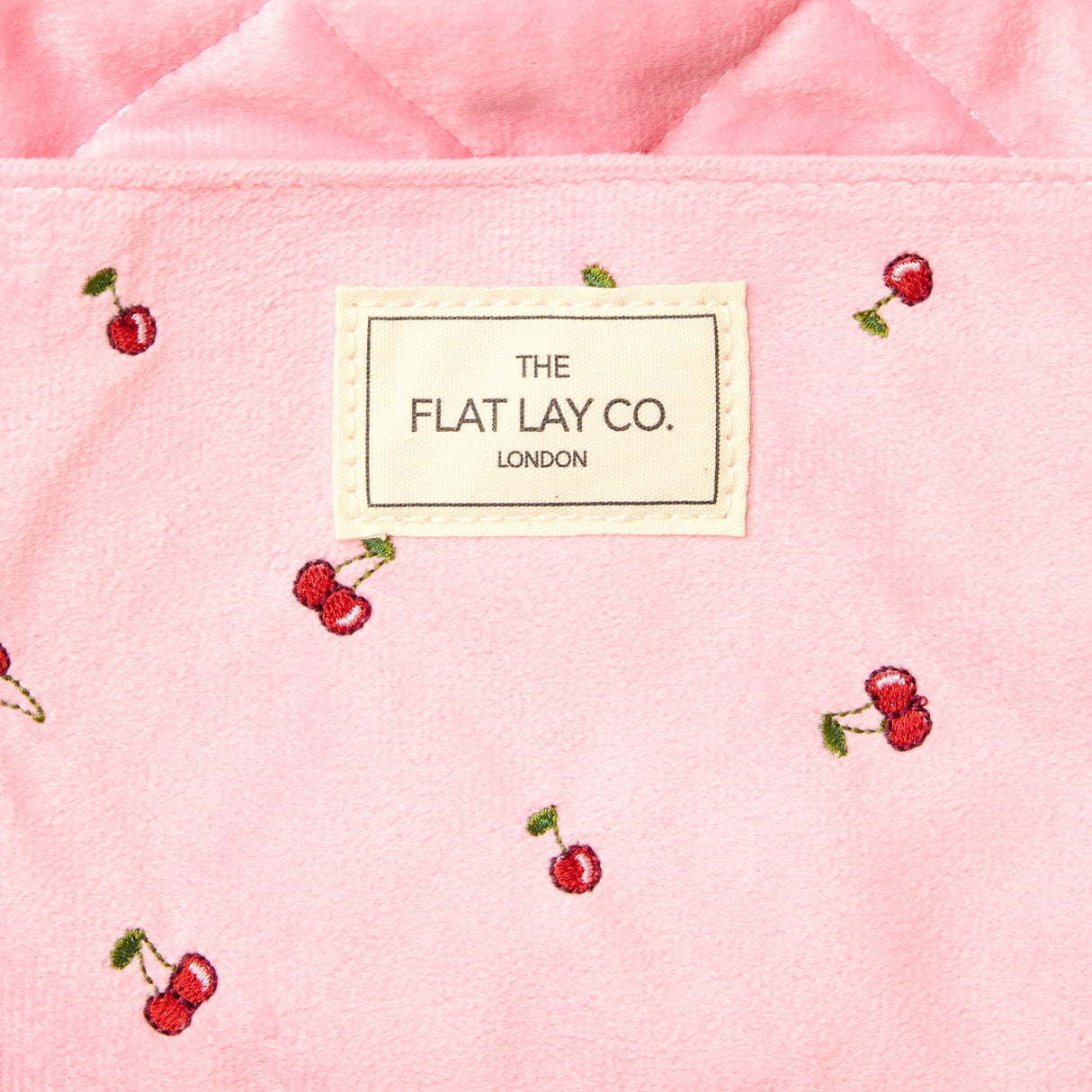 THE FLATLAY CO FLCMB-EVT-CP | DRAWSTRING FLAT LAY MAKEUP BAG - DITSY CHERRIES