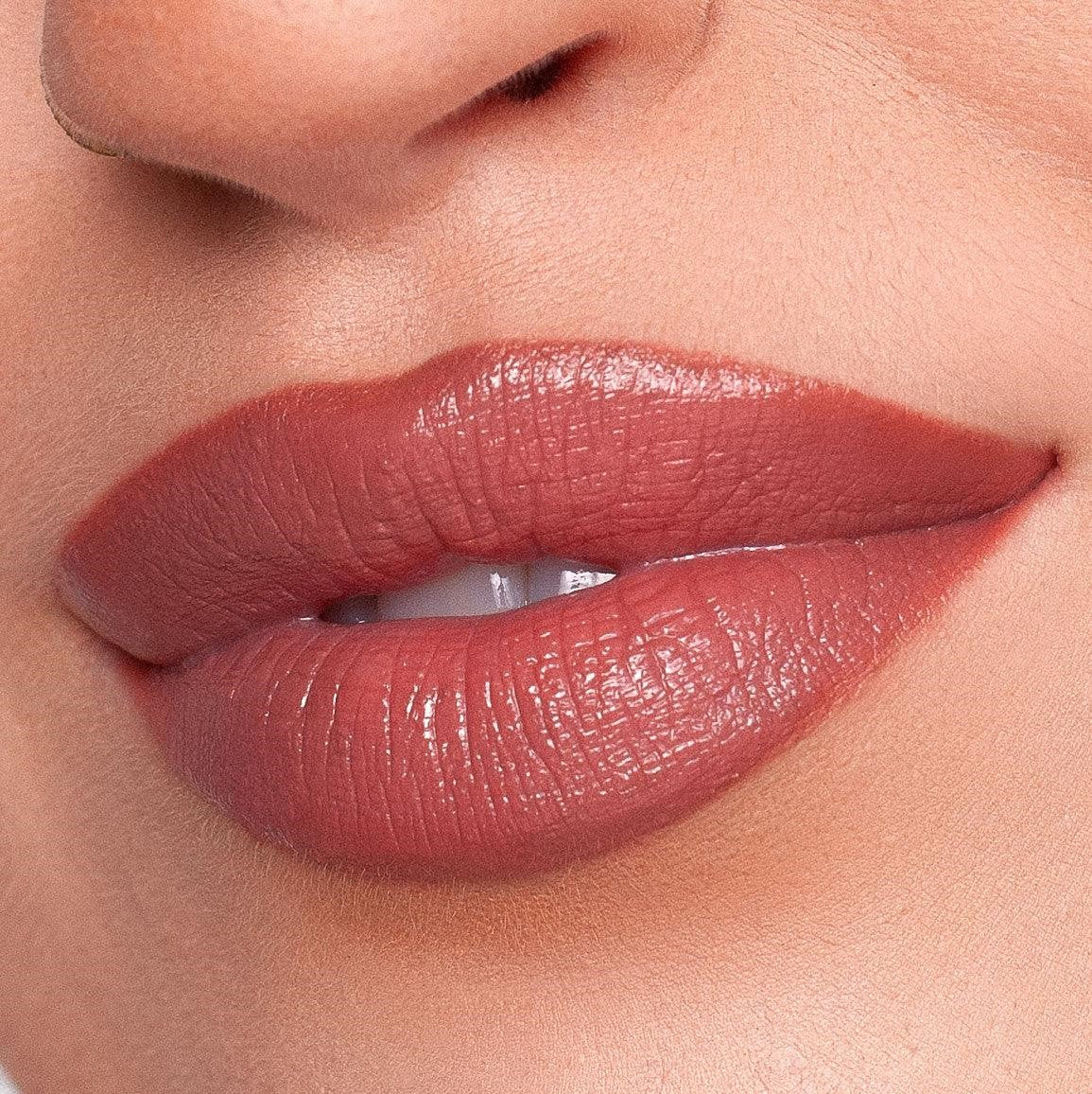 kash-beauty-vintage-rose-satin-lipstick-3