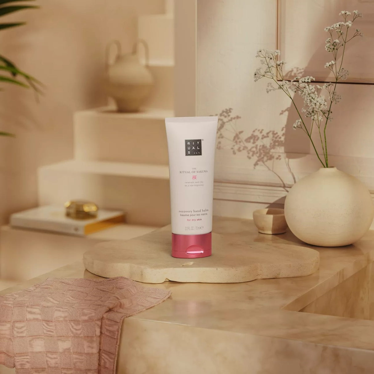 rituals-of-sakura-recovery-hand-balm-70ml-rit3324-2