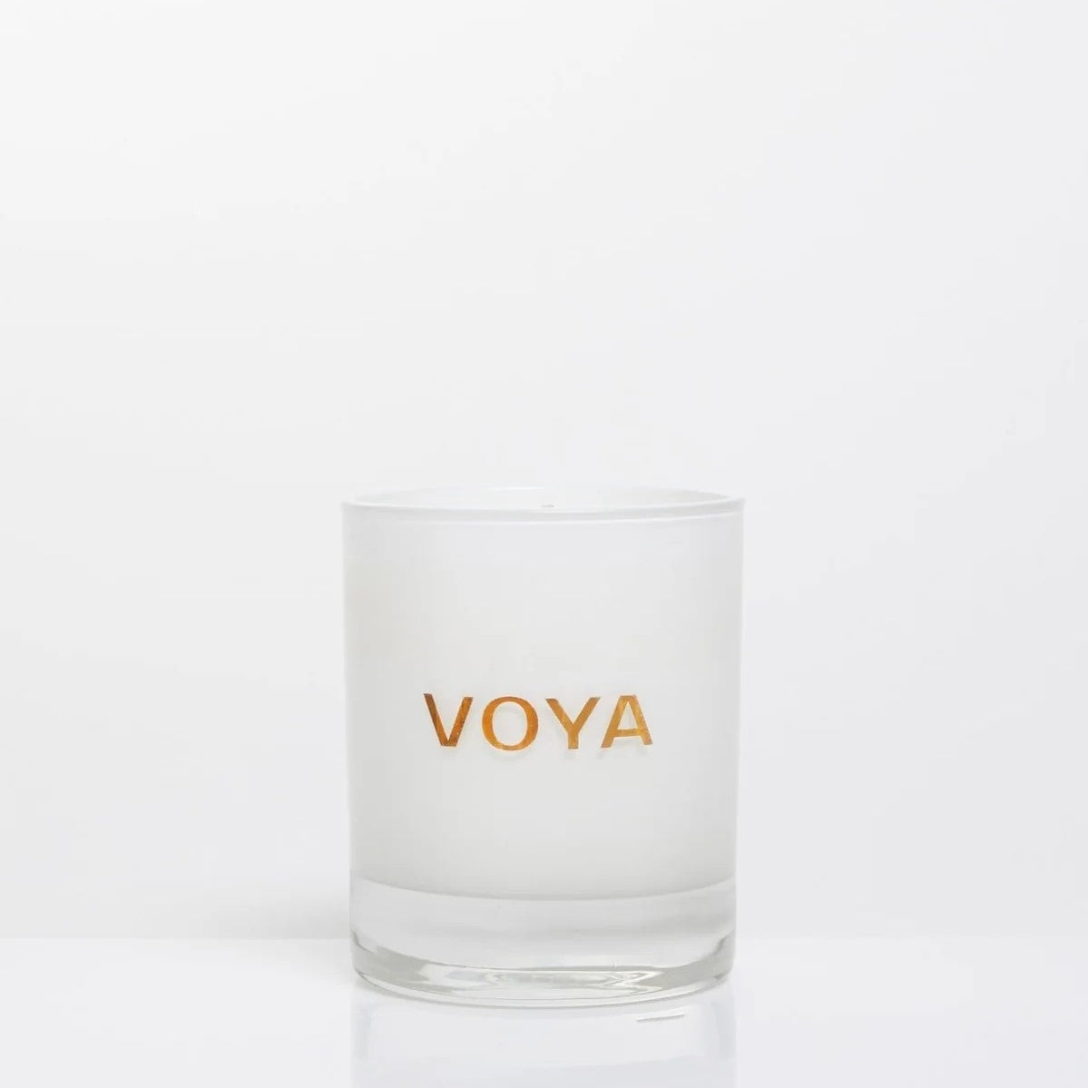voya-ceucalyptus-rosemary-lime-luxury-scented-candle-3