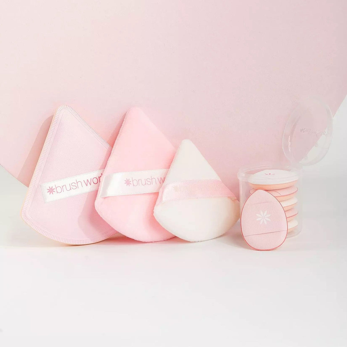 brushworks-xmas-25-puff-it-pretty-set-1098299-2