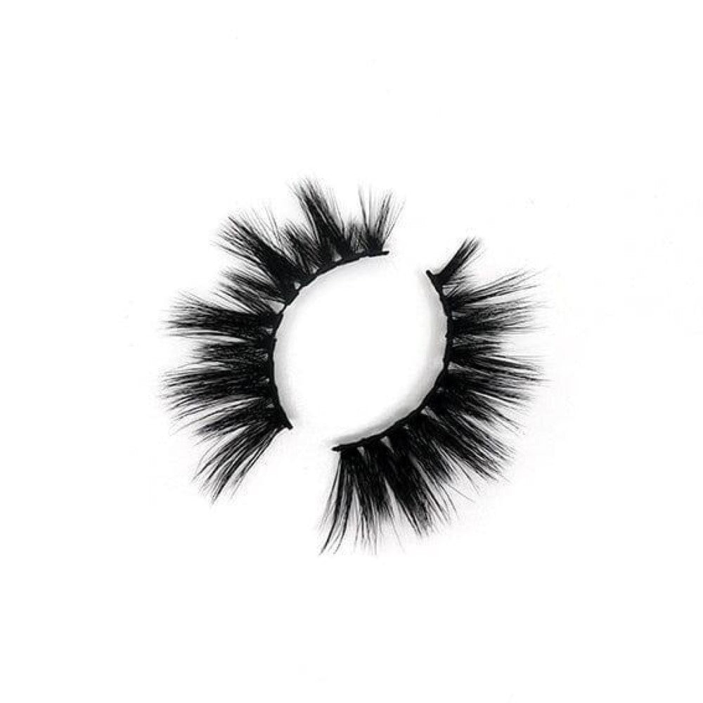 kash-beauty-daggers-lash-3