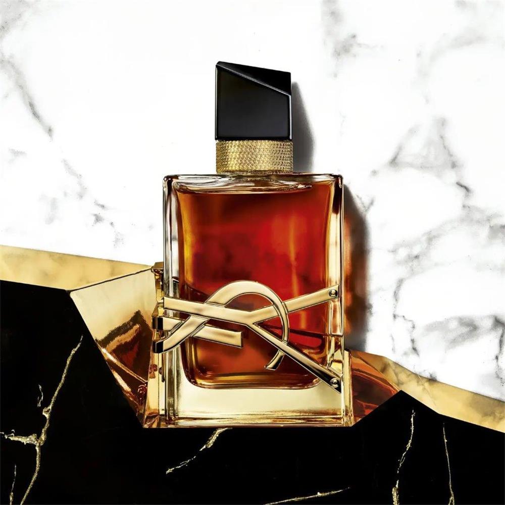 yves-saint-laurent-libre-le-parfum-2