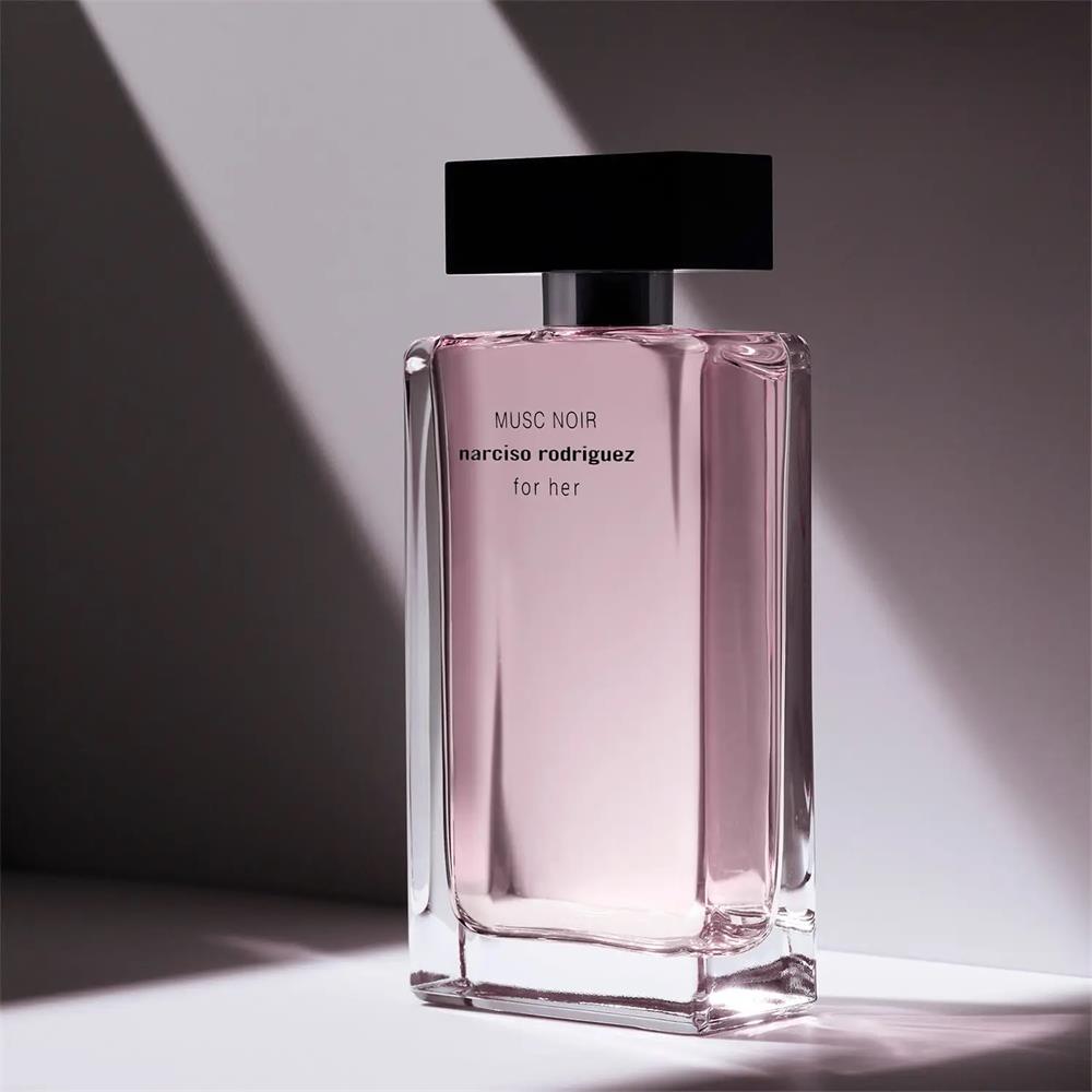 narciso-rodriguez-for-her-musc-noir-eau-de-parfum-2