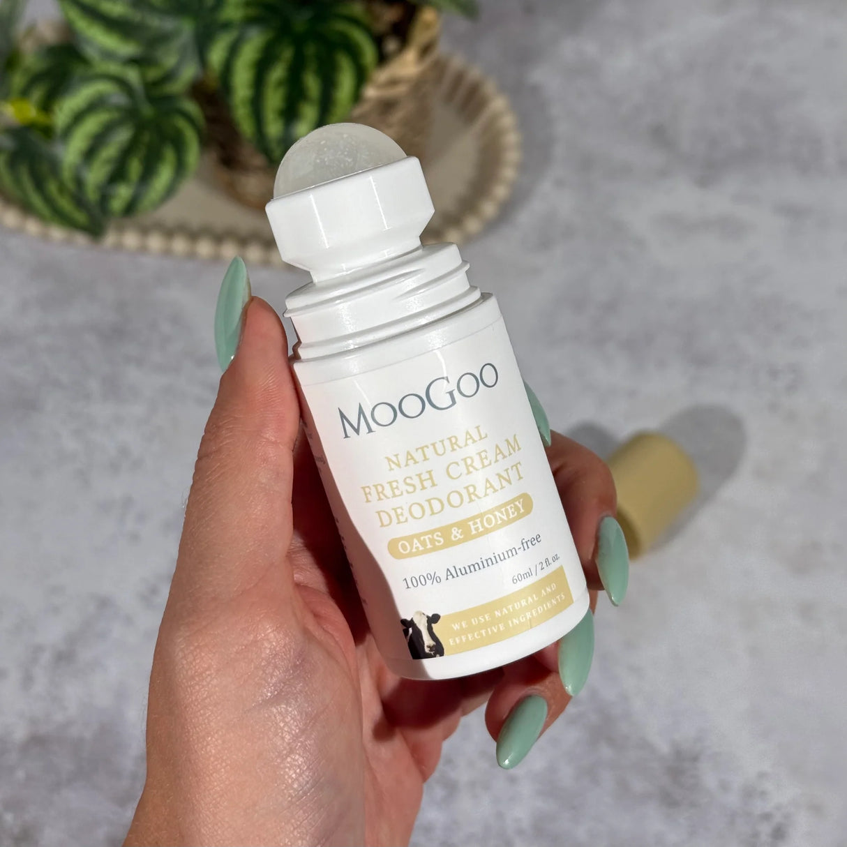 MooGoo Fresh Cream Deodorant - Oats & Honey 60ml