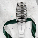 the-belle-brush-xmas-25-the-on-the-go-edit-5