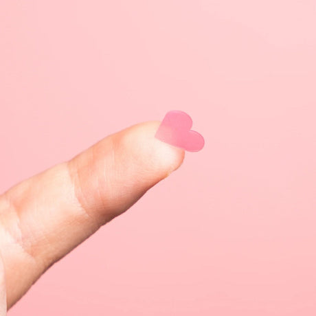 face-facts-24-blemish-patches-hearts-c0120-2