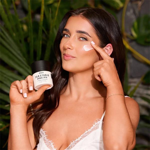 BPERFECT  X ANNALIVIA OVERNIGHT TANNING MASK - SHEA BUTTER SCENTED BPE0898