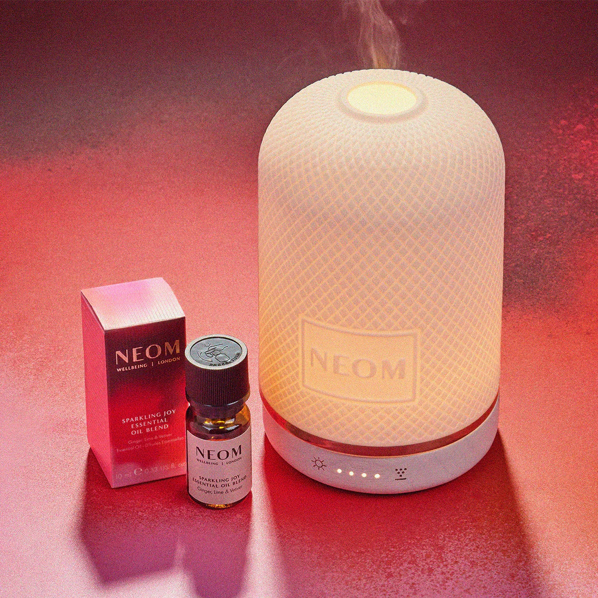neom-xmas-25-sparkling-joy-essential-oil-blend-10ml-1221102-3