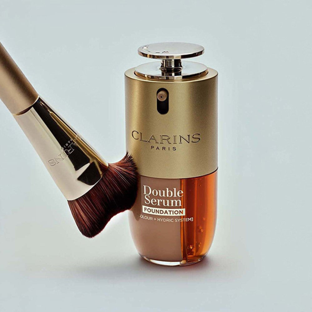 clarins-double-serum-foundation-brush-80119605-2