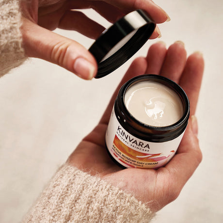 kinvara-skincare-active-rosehip-day-cream-3