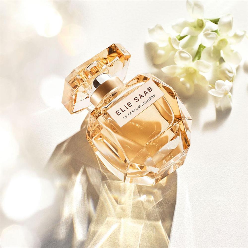 Elie Saab Le Parfum Lumiere Eau de Parfum